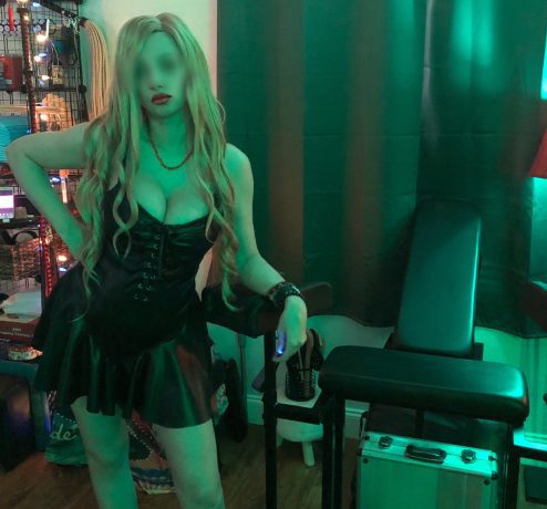 Submit to Mistress Jasmine