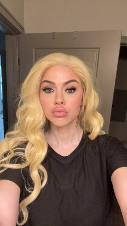 Fendom Barbie