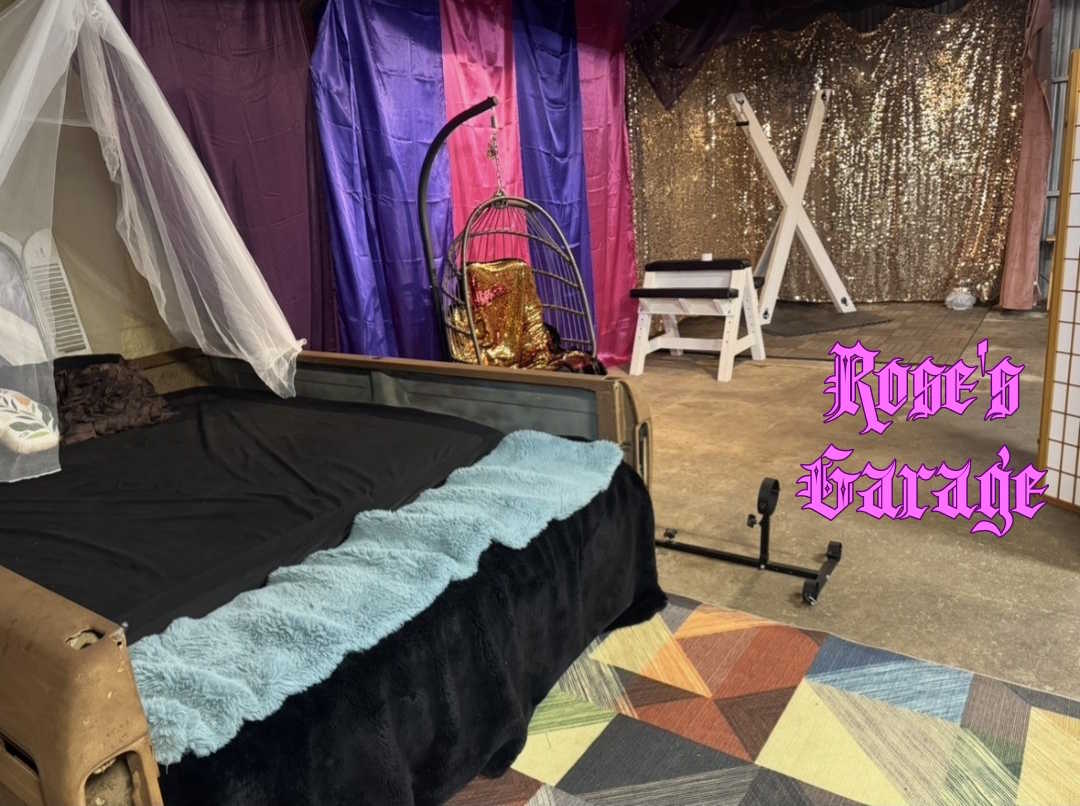 Rose’s Garage by GreasyRose